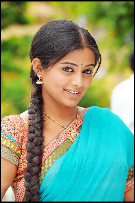 priyamani in half saree photo gallery